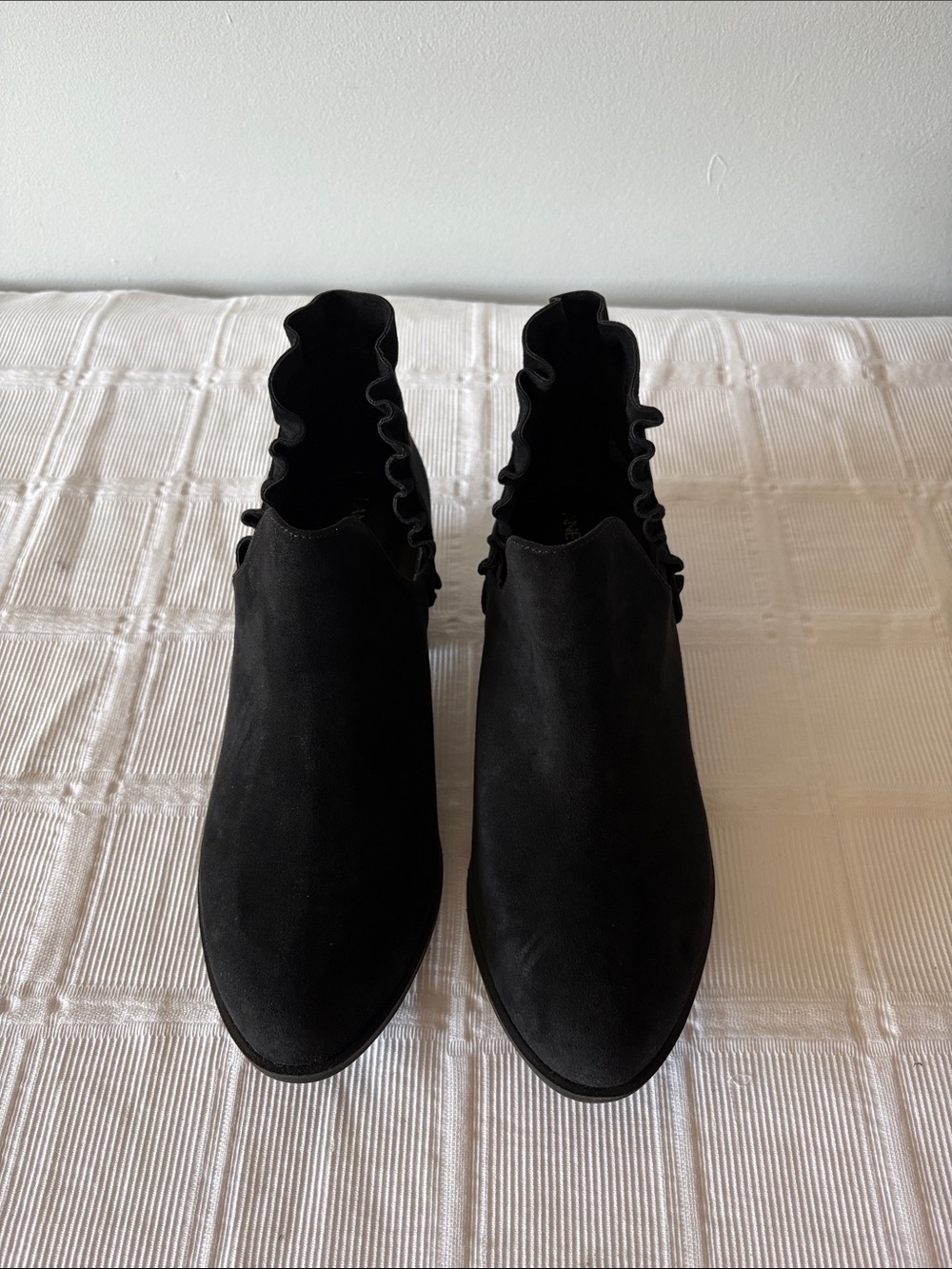 Lane Bryant Black Ruffle Faux Suede Ankle Boots 10W - Picture 3 of 7